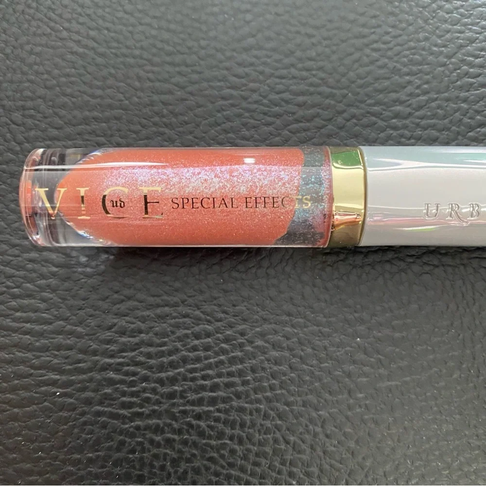 Urban Decay Special Effects in Shade Fever Top Lip Coat GUC